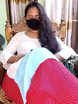 Snapshot of Idhika_Paul chatting on 02-06-25, 11:48 Idhika Paul online show from 02-06-25, 11:48