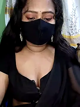 Snapshot of Idhika_Paul chatting on 02-08-25, 07:05 Idhika Paul online show from 02-08-25, 07:05