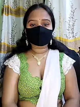 Snapshot of Idhika_Paul chatting on 02-11-25, 12:48 Idhika Paul online show from 02-11-25, 12:48