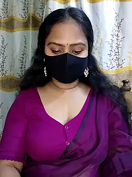 Snapshot of Idhika_Paul chatting on 02-13-25, 08:45 Idhika Paul online show from 02-13-25, 08:45