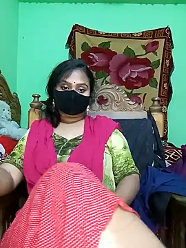 Snapshot of Idhika_Paul chatting on 03-02-25, 09:54 Idhika Paul online show from 03-02-25, 09:54