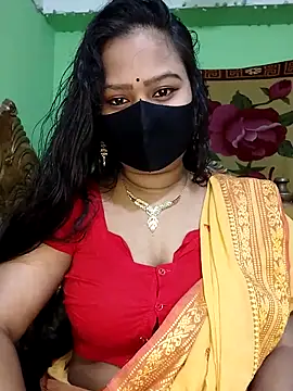 Snapshot of Idhika_Paul chatting on 03-04-25, 07:32 Idhika Paul online show from 03-04-25, 07:32