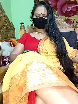 Snapshot of Idhika_Paul chatting on 03-04-25, 11:00 Idhika Paul online show from 03-04-25, 11:00