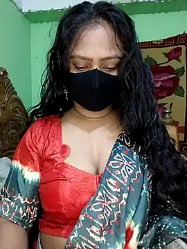 Snapshot of Idhika_Paul chatting on 03-05-25, 11:38 Idhika Paul online show from 03-05-25, 11:38