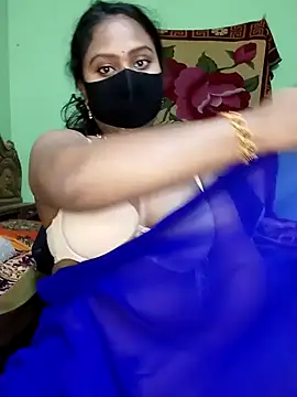 Snapshot of Idhika_Paul chatting on 03-08-25, 06:05 Idhika Paul online show from 03-08-25, 06:05