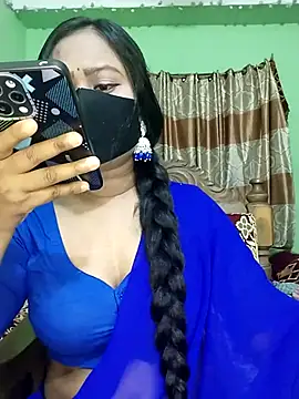 Snapshot of Idhika_Paul chatting on 03-14-25, 06:18 Idhika Paul online show from 03-14-25, 06:18