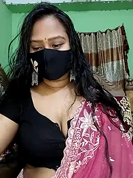 Snapshot of Idhika_Paul chatting on 03-18-25, 08:04 Idhika Paul online show from 03-18-25, 08:04