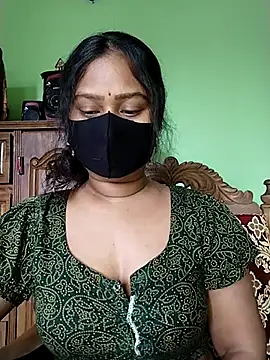 Snapshot of Idhika_Paul chatting on 03-23-25, 07:42 Idhika Paul online show from 03-23-25, 07:42