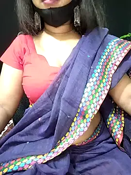 Snapshot of Idhika_Paul chatting on 10-04-25, 08:23 Idhika Paul online show from 10-04-25, 08:23