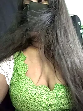 Snapshot of Idhika_Paul chatting on 10-27-25, 10:08 Idhika Paul online show from 10-27-25, 10:08