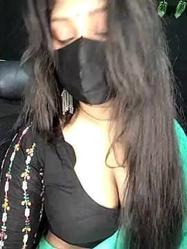 Idhika Paul online show from 11-15-25, 10:01