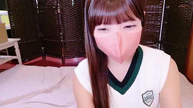 Snapshot of Naachan_ chatting on 09-27-25, 12:48 Naachan  online show from 09-27-25, 12:48