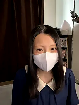 Snapshot of tsumugi_h chatting on 10-23-25, 04:12 tsumugi h online show from 10-23-25, 04:12