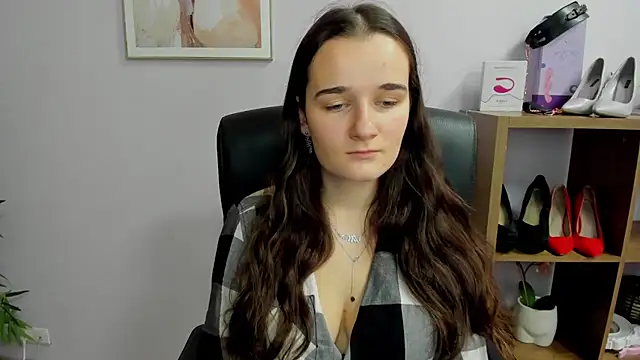 KateDelight online show from 10-26-25, 08:09