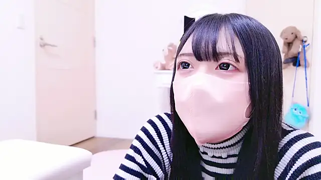 Snapshot of nathi_ko_xo chatting on 11-25-25, 08:14 nathi ko xo online show from 11-25-25, 08:14