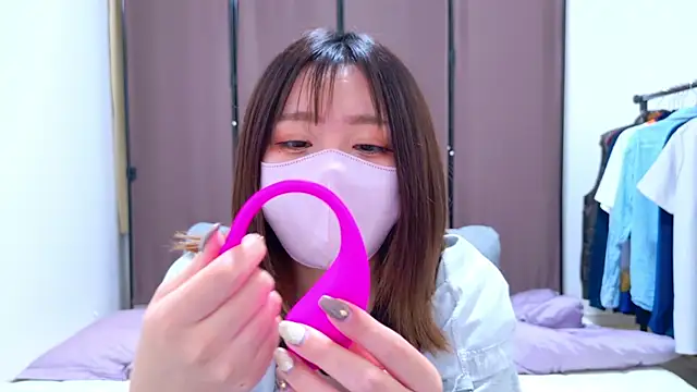 Snapshot of ayu_yu_xo chatting on 02-11-25, 04:56 ayu yu xo online show from 02-11-25, 04:56