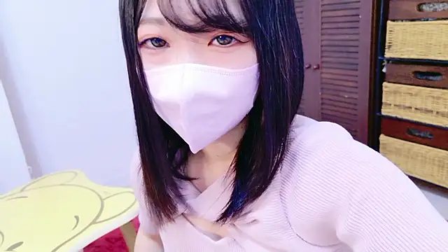 Snapshot of Minami_San chatting on 10-31-25, 07:20 Minami San online show from 10-31-25, 07:20