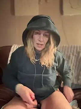 blondebitch2 online show from 02-08-25, 01:00