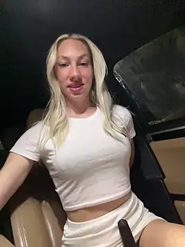 LuisaBecker online show from 03-14-25, 09:32