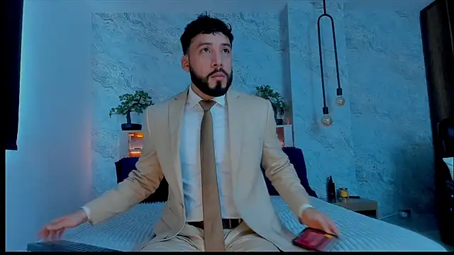 bruno woods online show from 12-18-24, 05:31