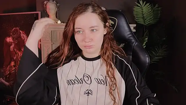 carolina elf online show from 02-26-25, 06:04