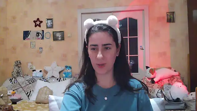 Snapshot of INELIKA chatting on 12-26-24, 10:20 INELIKA online show from 12-26-24, 10:20