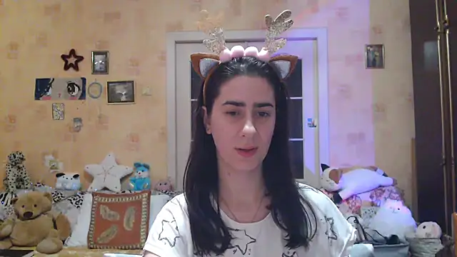 Snapshot of INELIKA chatting on 12-27-24, 09:32 INELIKA online show from 12-27-24, 09:32