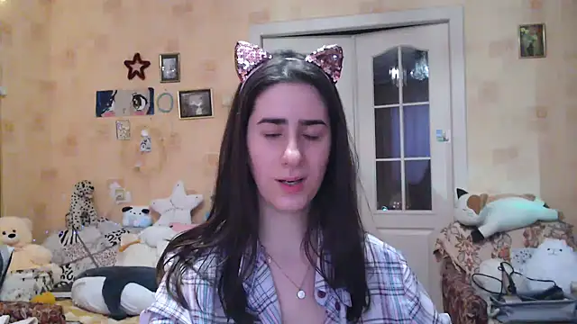 Snapshot of INELIKA chatting on 01-02-25, 07:33 INELIKA online show from 01-02-25, 07:33