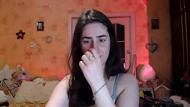 Snapshot of INELIKA chatting on 03-08-25, 11:18 INELIKA online show from 03-08-25, 11:18