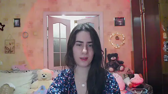 Snapshot of INELIKA chatting on 09-17-25, 09:05 INELIKA online show from 09-17-25, 09:05