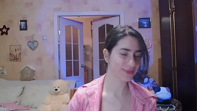 Snapshot of INELIKA chatting on 09-19-25, 09:26 INELIKA online show from 09-19-25, 09:26