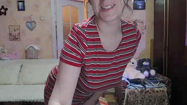 Snapshot of INELIKA chatting on 10-07-25, 09:56 INELIKA online show from 10-07-25, 09:56