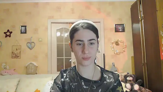 Snapshot of INELIKA chatting on 10-18-25, 09:26 INELIKA online show from 10-18-25, 09:26