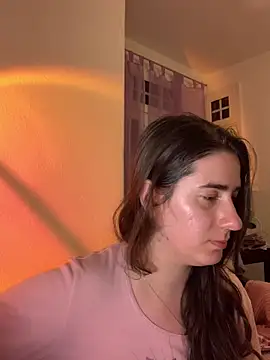Snapshot of INELIKA chatting on 06-18-26, 11:53 INELIKA online show from 06-18-26, 11:53