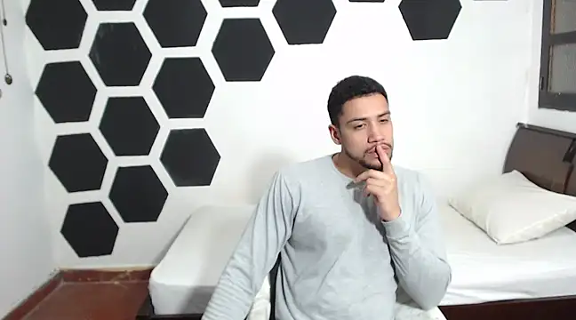 Jhors  Collens online show from 01-31-25, 04:25