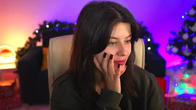 Snapshot of NicoleMun chatting on 12-13-24, 12:17 NicoleMun online show from 12-13-24, 12:17