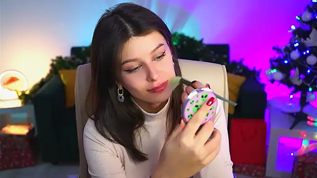 Snapshot of NicoleMun chatting on 12-27-24, 12:34 NicoleMun online show from 12-27-24, 12:34