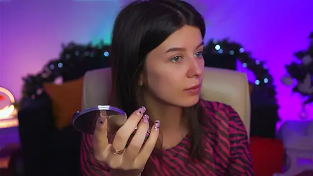 Snapshot of NicoleMun chatting on 01-26-25, 05:23 NicoleMun online show from 01-26-25, 05:23