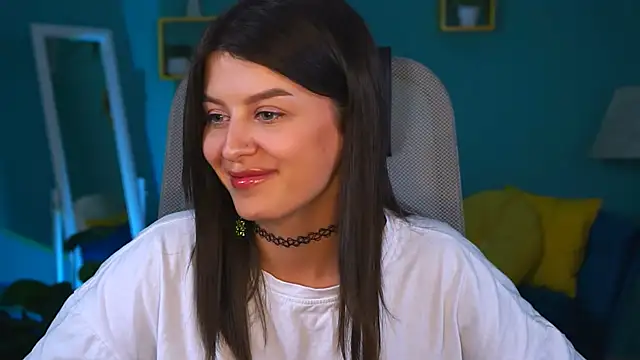 Snapshot of NicoleMun chatting on 02-04-25, 06:27 NicoleMun online show from 02-04-25, 06:27