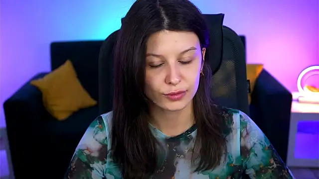 Snapshot of NicoleMun chatting on 03-04-25, 02:42 NicoleMun online show from 03-04-25, 02:42