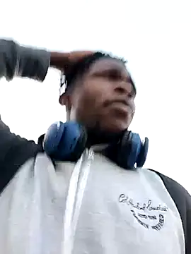 Snapshot of Kennedy89 chatting on 10-25-25, 03:36 Kennedy89 online show from 10-25-25, 03:36