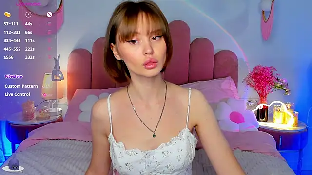 MaryLew online show from 10-18-25, 05:21