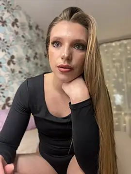 Snapshot of adel_secret chatting on 02-04-25, 08:17 adel secret online show from 02-04-25, 08:17
