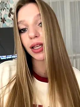 Snapshot of adel_secret chatting on 10-13-25, 07:47 adel secret online show from 10-13-25, 07:47