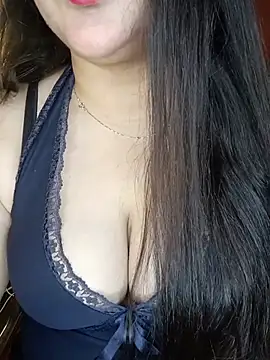 Snapshot of AK---47 chatting on 06-16-26, 02:30 AK---47 online show from 06-16-26, 02:30