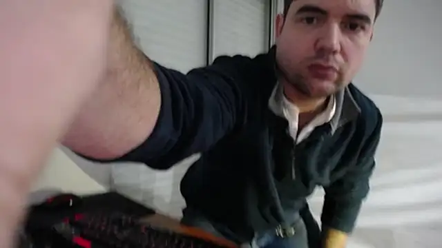 Snapshot of Kohaynewbie chatting on 01-15-26, 04:55 Kohaynewbie online show from 01-15-26, 04:55