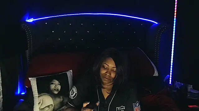 msyvette1970xh online show from 02-14-25, 06:02