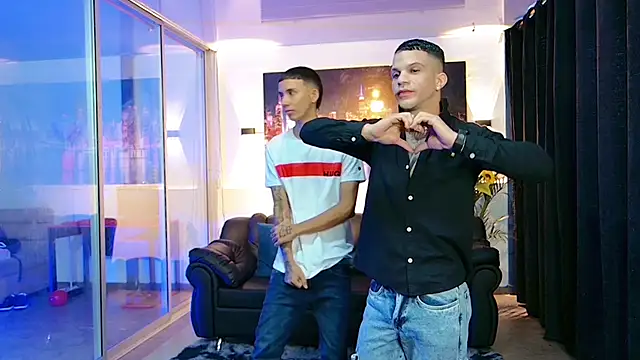 Snapshot of Boysgang_sex chatting on 02-20-26, 11:43 Boysgang sex online show from 02-20-26, 11:43