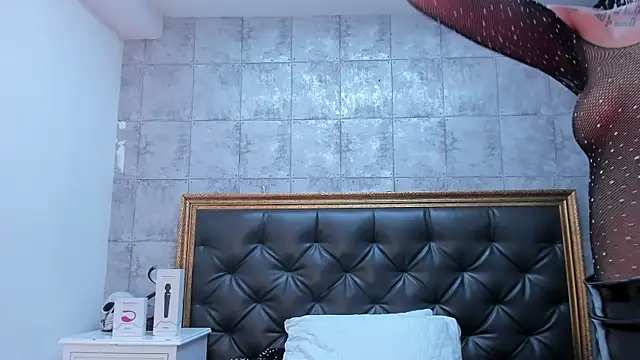 Snapshot of _Hanna_white_ chatting on 12-14-24, 09:35 Hanna white online show from 12-14-24, 09:35