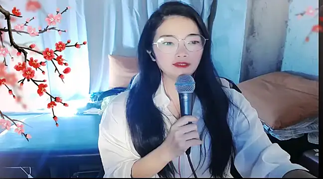 Snapshot of Floor_oo chatting on 12-02-24, 11:23 Floor oo online show from 12-02-24, 11:23